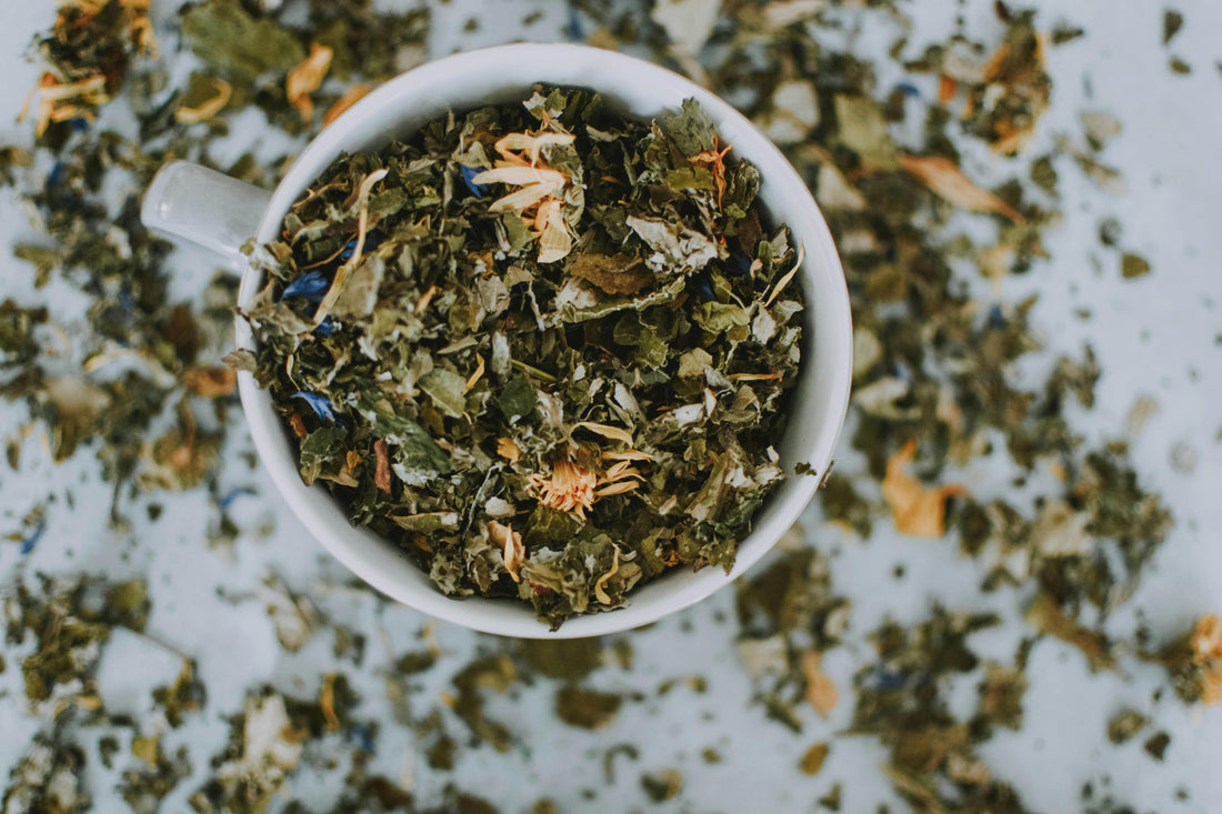 The Powerful Benefits of Green Tea in Skincare: Nature's Anti-Aging Secret