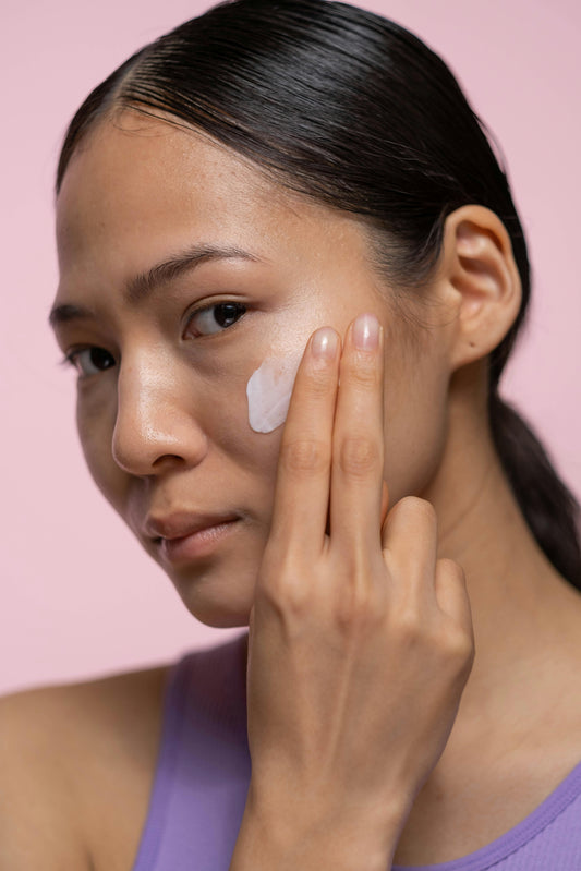 The Power of Niacinamide: A Must-Have Ingredient for Healthy, Glowing Skin